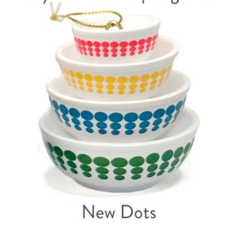 HollyStack™ – Beautiful Bowl Stack for Holiday Décor