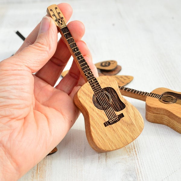 GuitarHolder™ - Personalized Pick Box