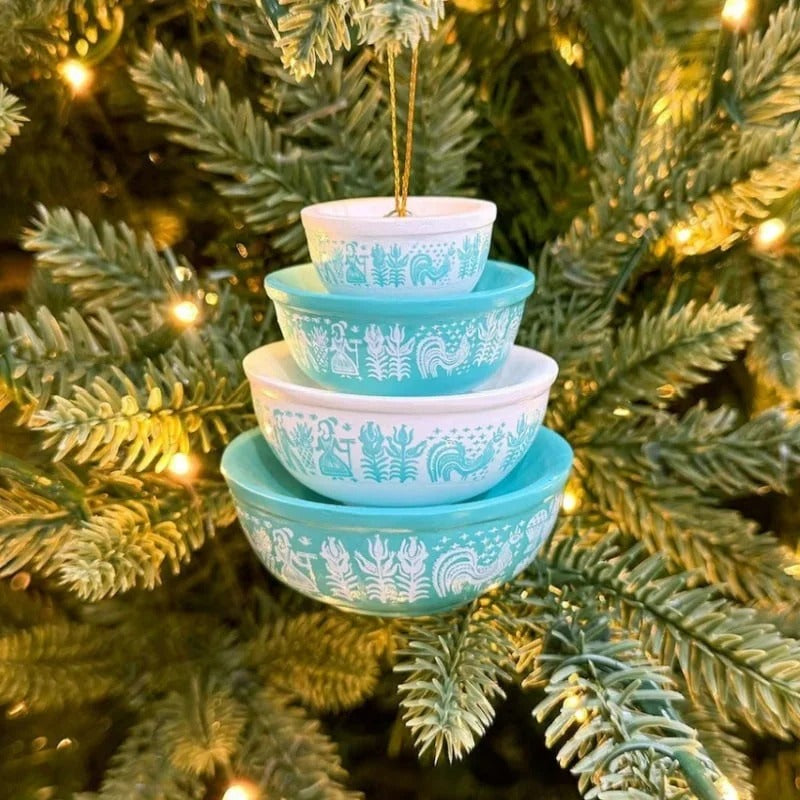 HollyStack™ – Beautiful Bowl Stack for Holiday Décor