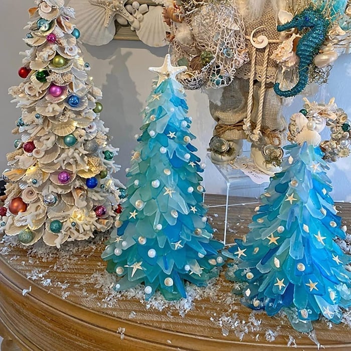 CoastGlow™ – Handcrafted Sea Glass Christmas Tree for Coastal Home Décor