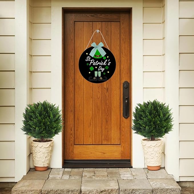 EverLush™ – Add Instant Elegance with Artificial Cedar Topiaries