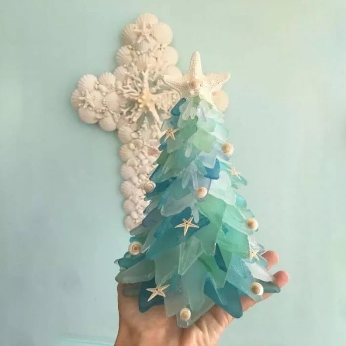 CoastGlow™ – Handcrafted Sea Glass Christmas Tree for Coastal Home Décor