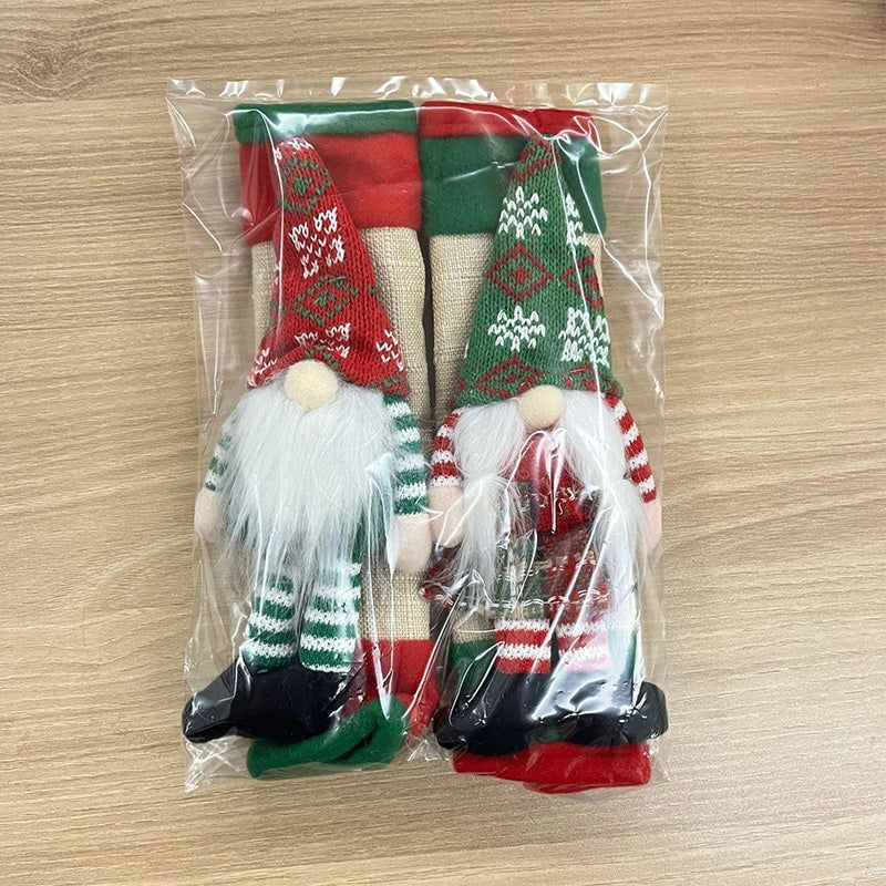 FrostyGrips™ – Christmas Gnome Refrigerator Handle Covers