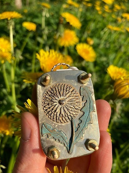 BloomPocket™ – Compact Flower Press Kit for Quick & Easy Petal Preservation