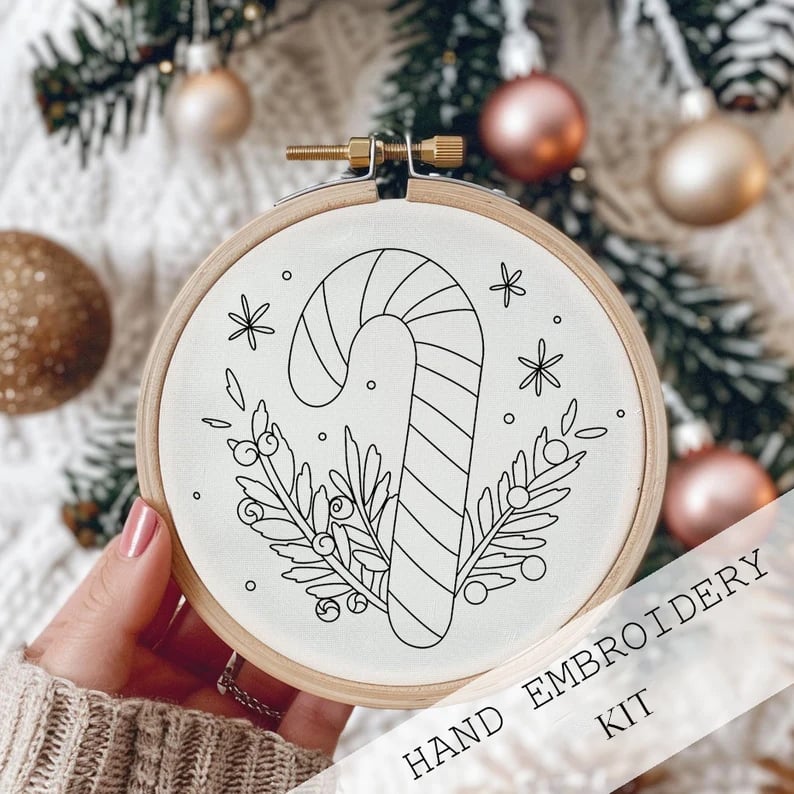 HollyHoop™ - Holiday Embroidery Kit