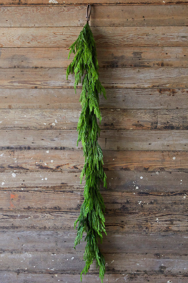EverPine™ - Decorative Pine Garland