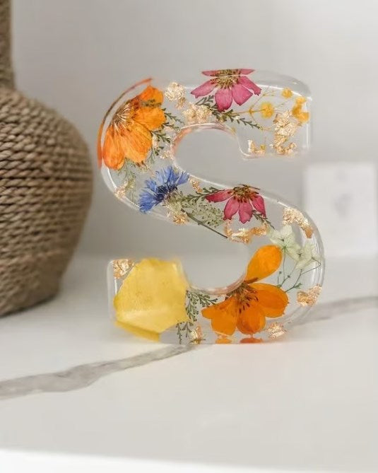 FloraGlow™ - Floral Resin Light