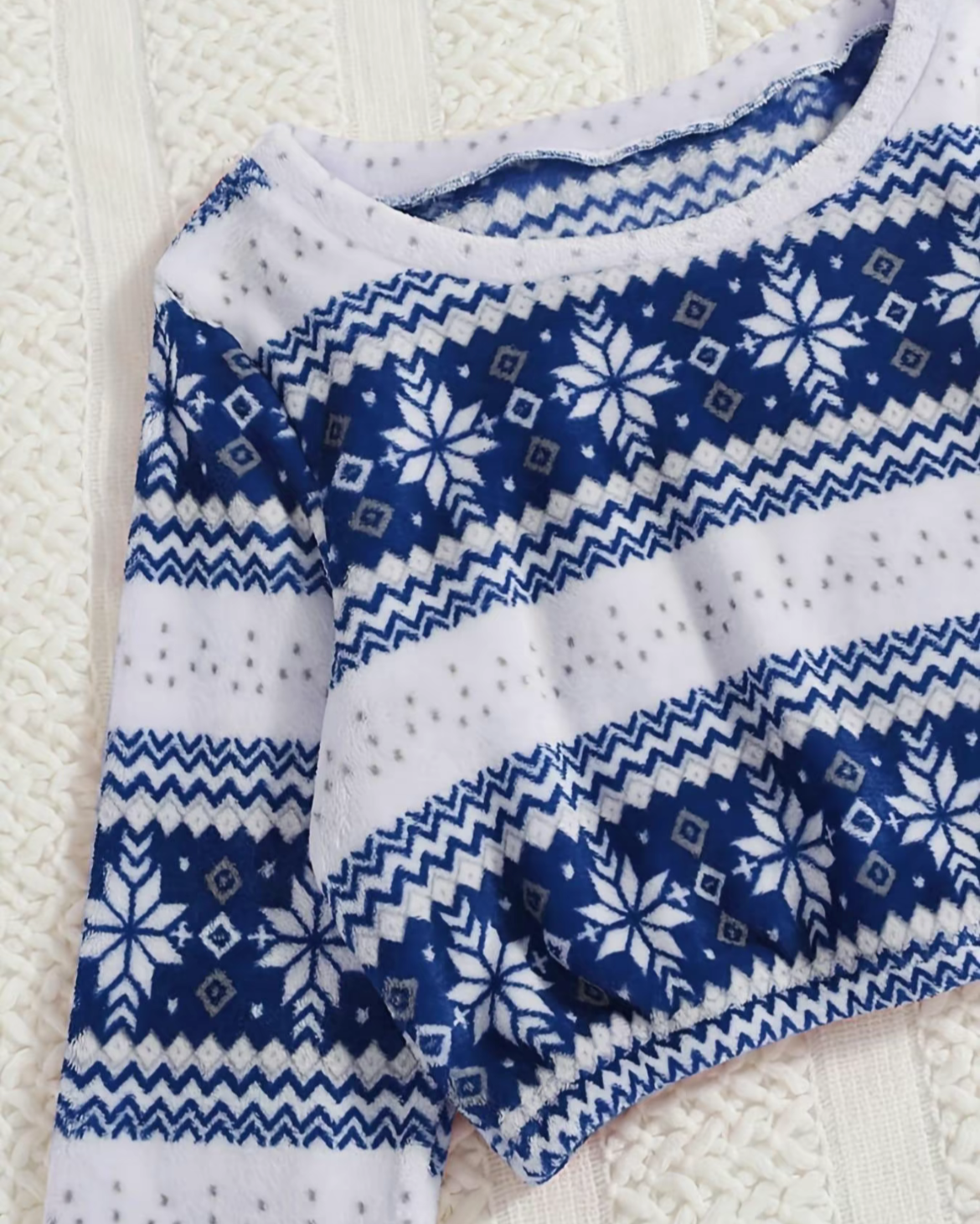 CozyClaus™ – The Perfect Matching Pajamas for Holiday Photos & Family Nights