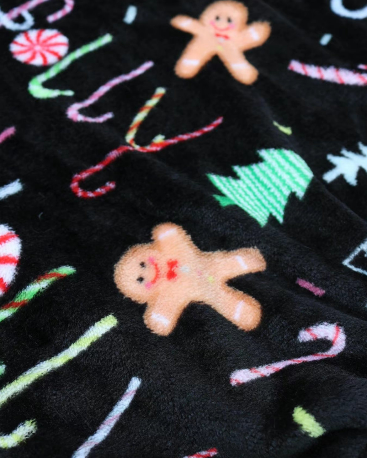 CozyClaus™ – The Perfect Matching Pajamas for Holiday Photos & Family Nights