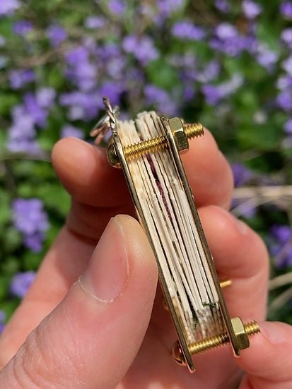 BloomPocket™ – Compact Flower Press Kit for Quick & Easy Petal Preservation