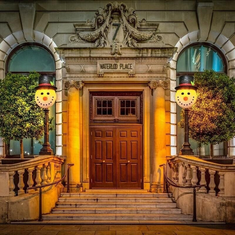 GlowCap™ – Easy-to-Install Christmas Light Cover for Outdoor Lanterns & Porch Lights