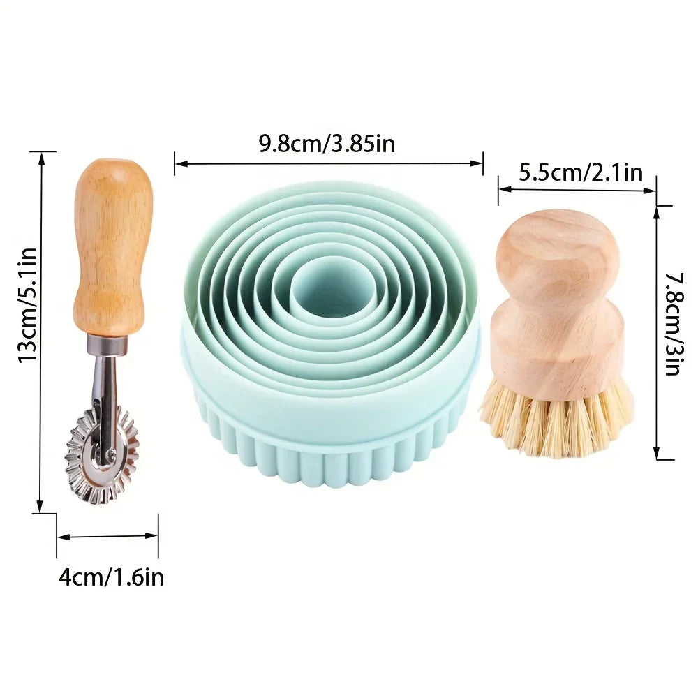 BakeJoy™ – Wooden Embossed Rolling Pin with Festive Christmas Patterns