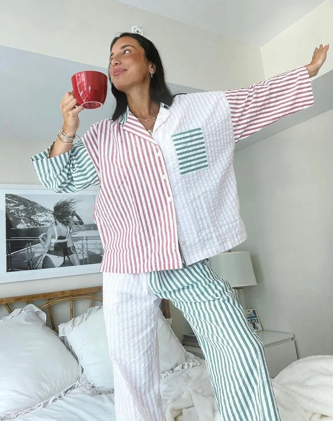 Bonde™ – Soft, Breathable Pajamas with a Chic Cross Pattern Design