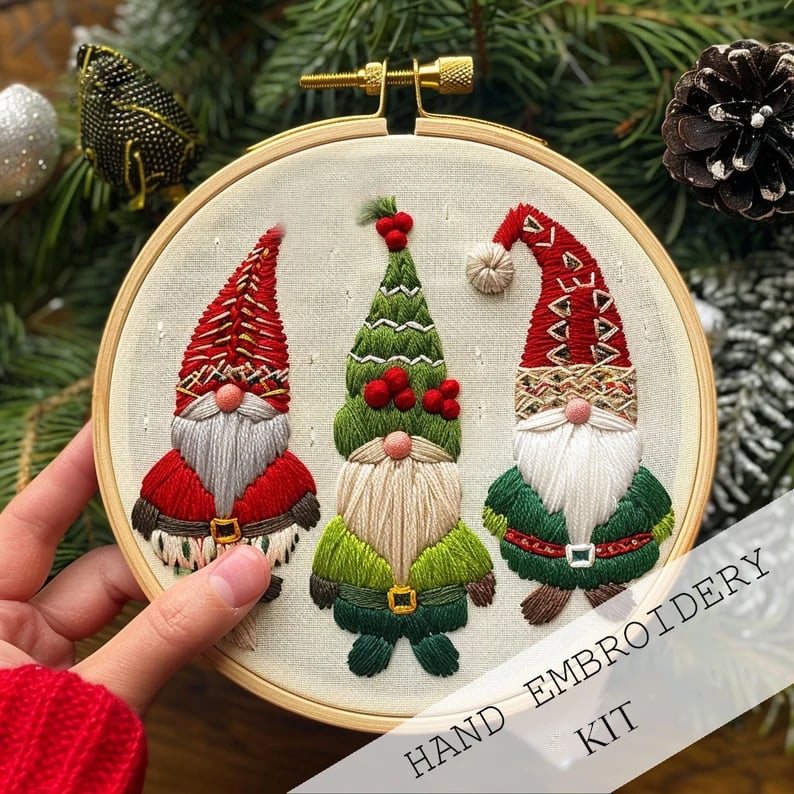 HollyHoop™ - Holiday Embroidery Kit