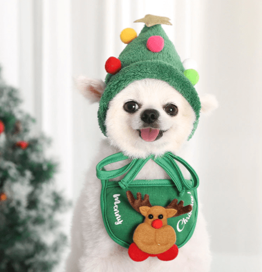 TreePaws™ – Soft Plush Christmas Tree Bandana for Dogs & Cats with Adjustable Fit