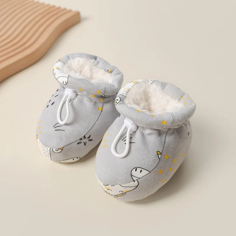 SnugSteps™ – Anti-Slip Baby Booties with Adjustable Fit